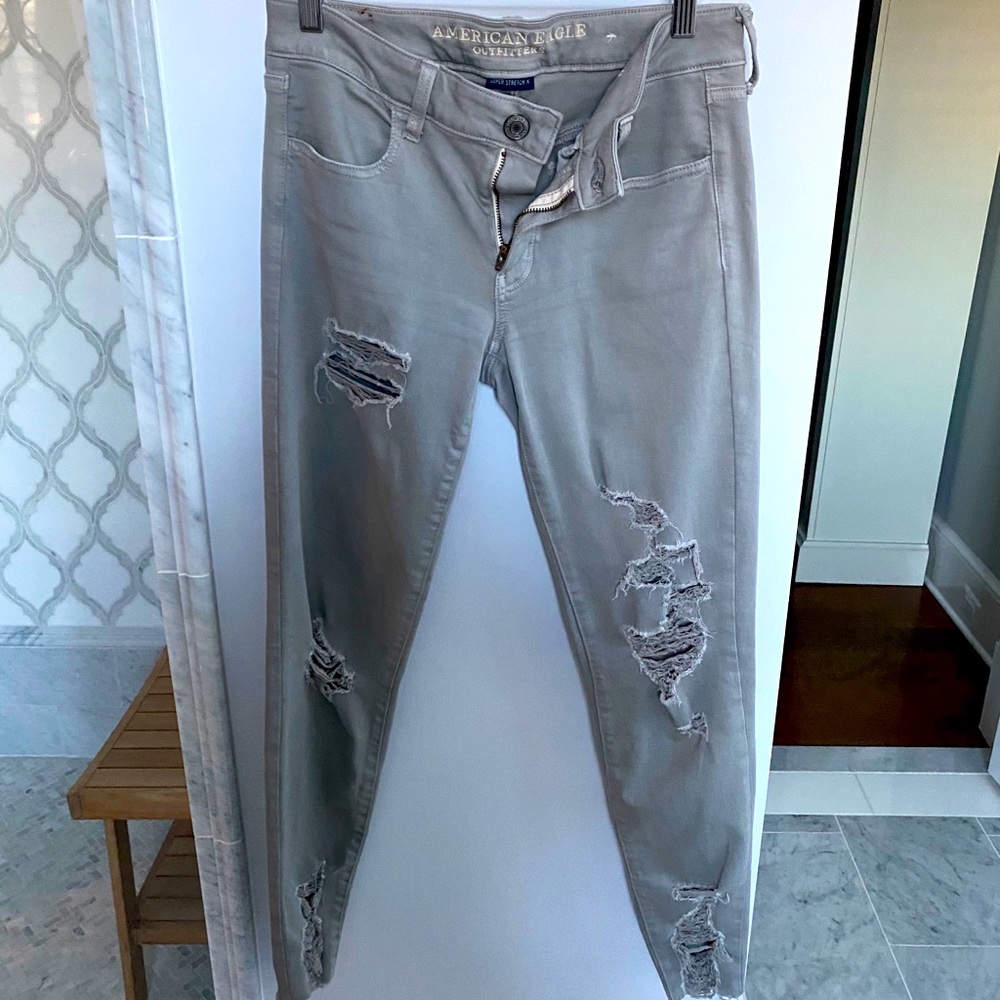 AE Distressed Gray Stretch Jeans